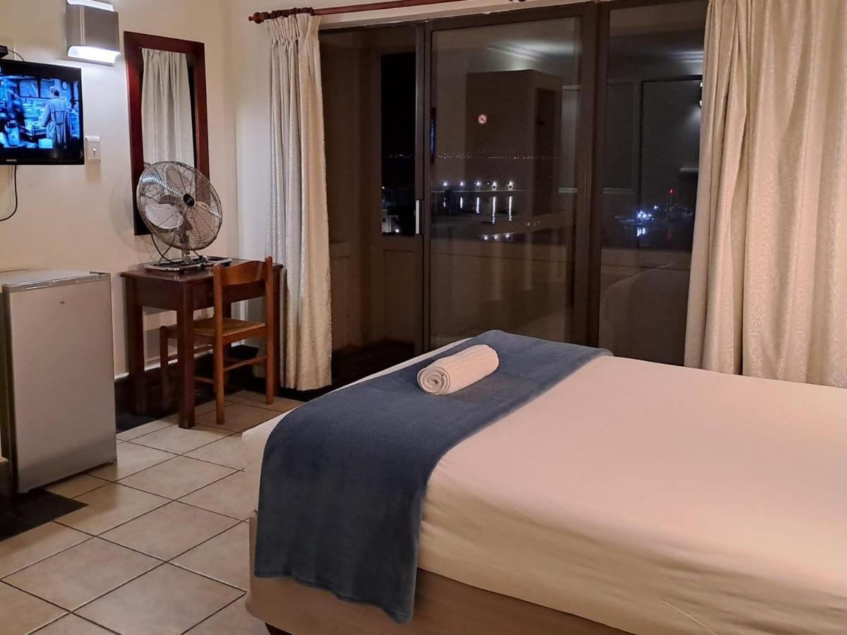 Green Door Guest House Μόσελ Μπέι Δωμάτιο φωτογραφία