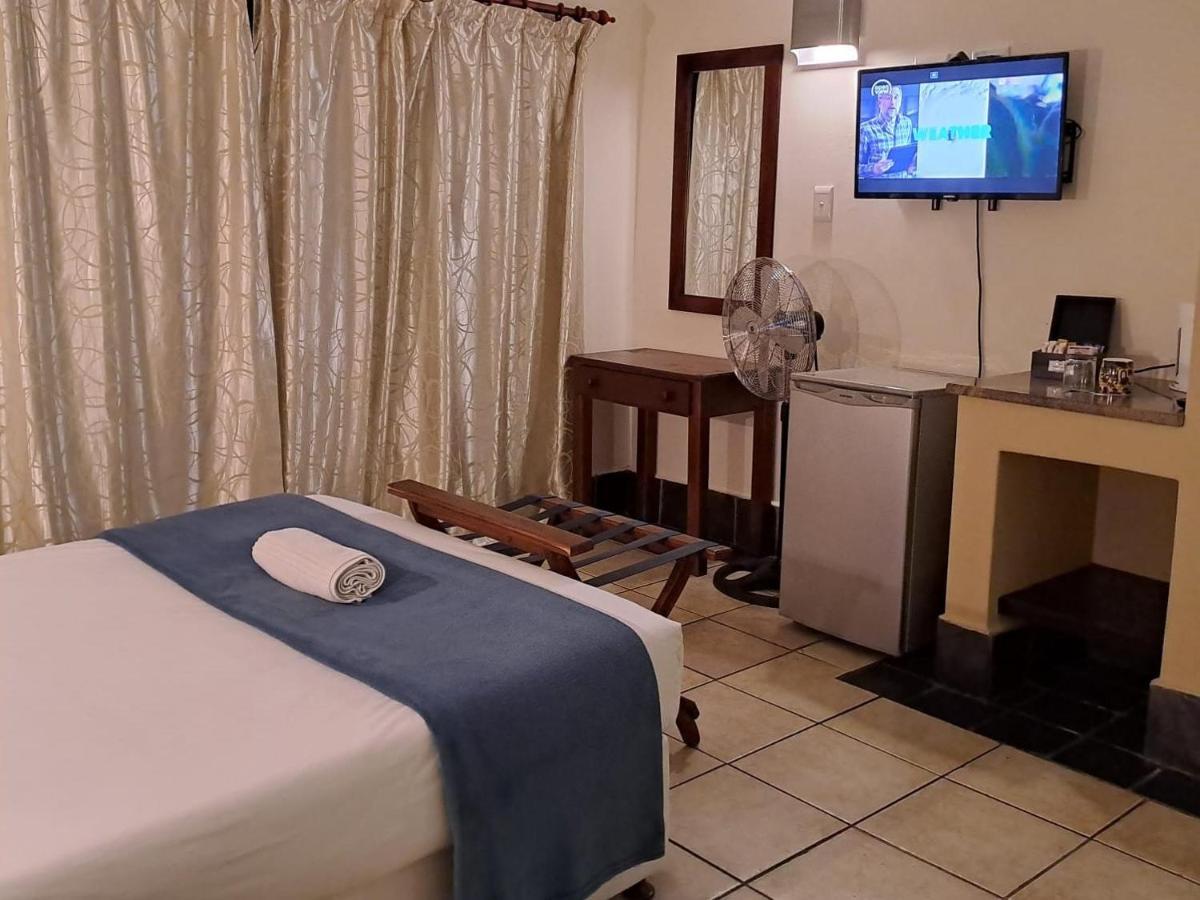 Green Door Guest House Μόσελ Μπέι Εξωτερικό φωτογραφία