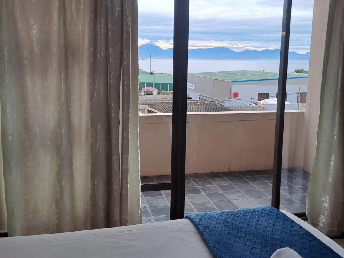 Green Door Guest House Μόσελ Μπέι Δωμάτιο φωτογραφία