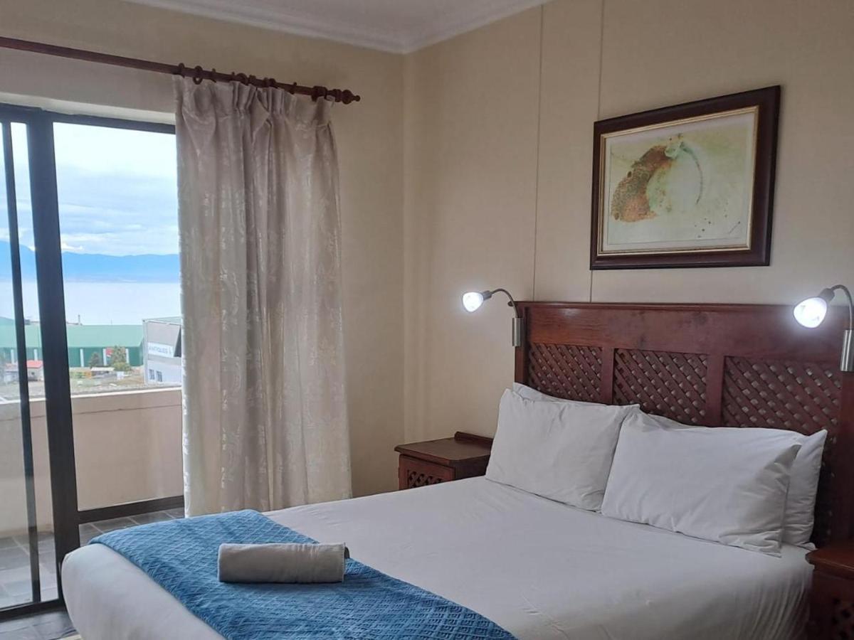 Green Door Guest House Μόσελ Μπέι Εξωτερικό φωτογραφία