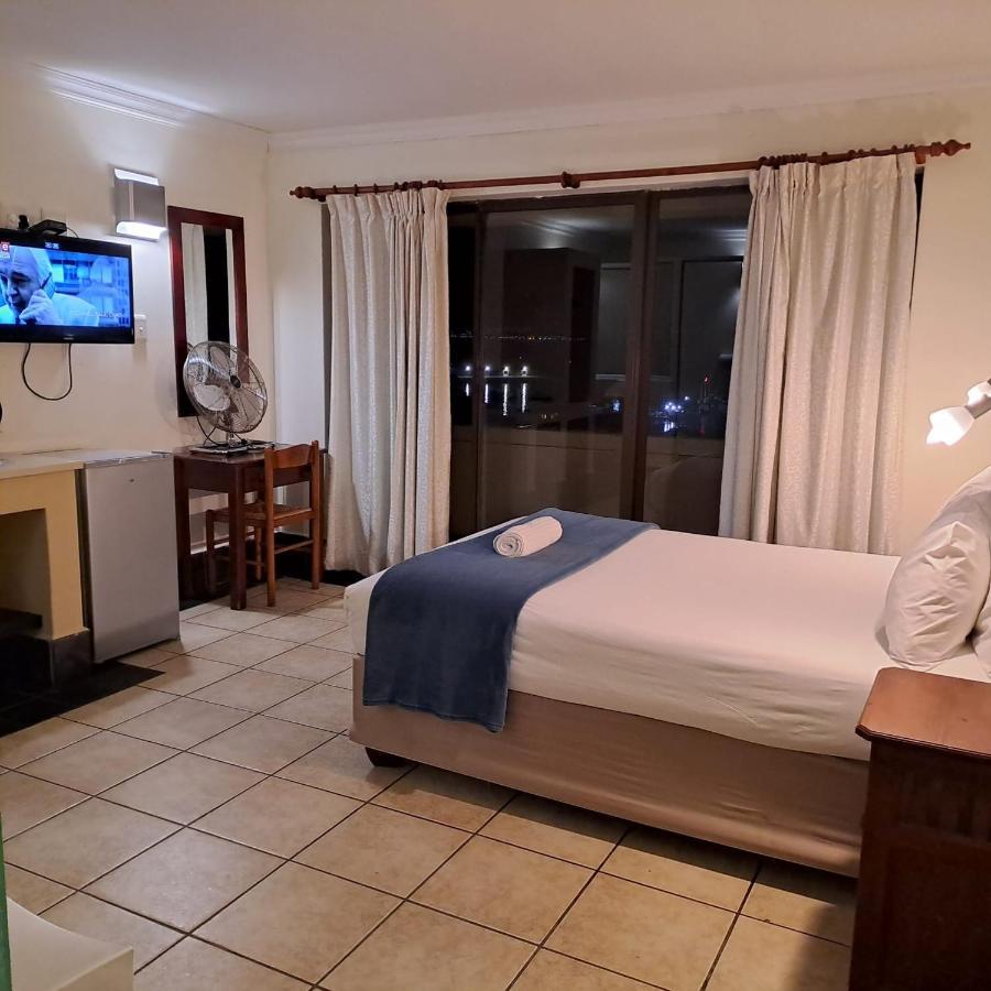 Green Door Guest House Μόσελ Μπέι Εξωτερικό φωτογραφία